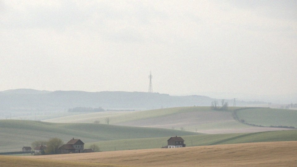 Co to jest pasmo III zakresu VHF i jakie kanały są w nim dostępne?